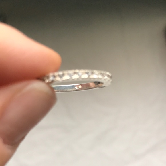 Sterling silver cubic zirconia band/ring - Picture 6 of 6